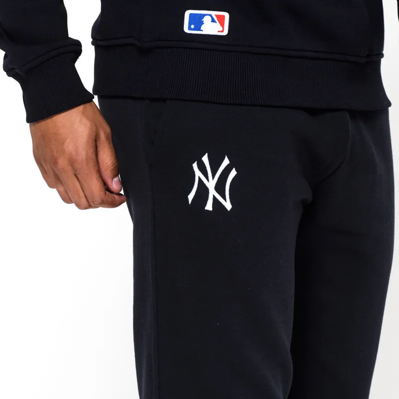 hosen-lange-hose-marineblau-track-pant-der-new-york-yankees-mlb-von-new-era hosen-lange-hose-marineblau-track-pant-der-new-york-yankees-mlb-von-new-era