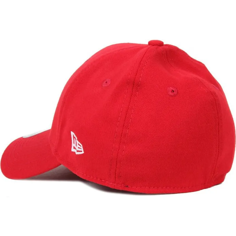 mutzen-gebogen-rot-angepasst-39thirty-von-new-era