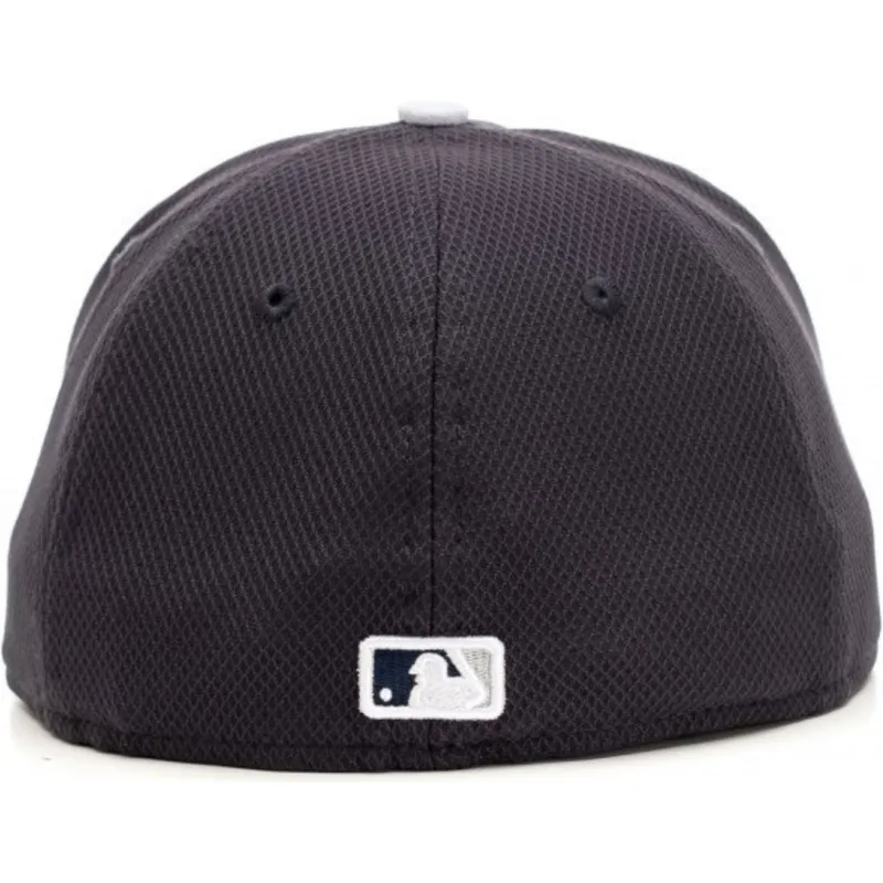 cappelli-piatta-blu-marino-regolato-59fifty-diamond-era-dei-new-york-yankees-mlb-di-new-era