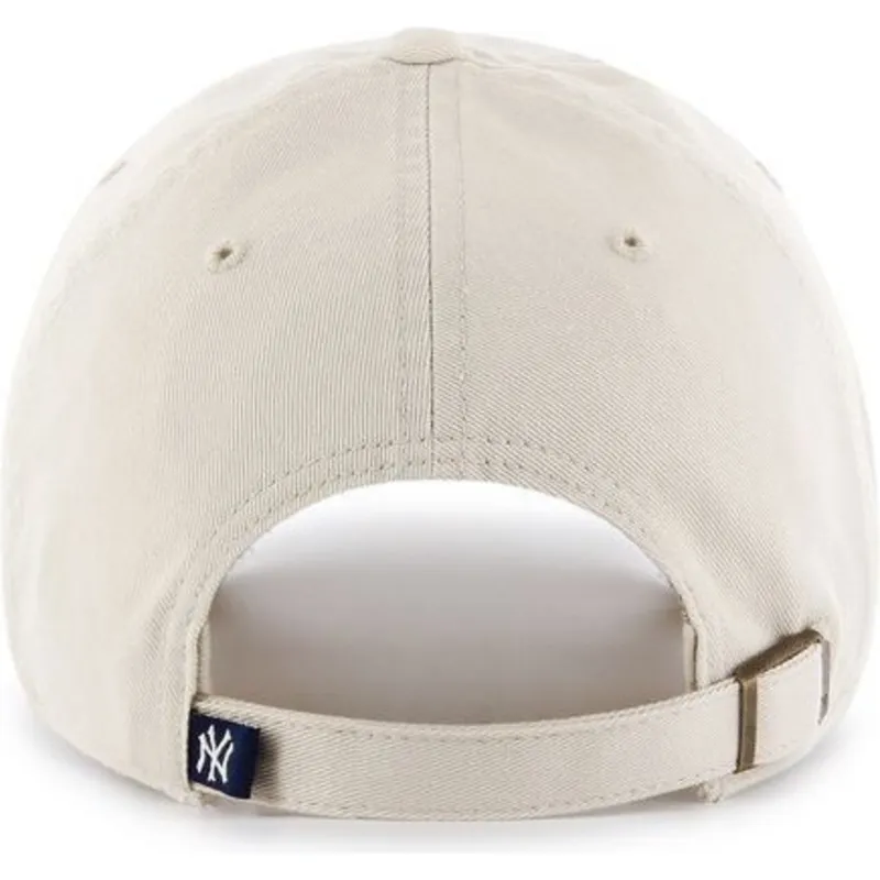 cappellino-curva-crema-di-new-york-yankees-mlb-clean-up-di-47-brand