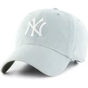 cappellino-con-visiera-curva-azzurro-chiaro-new-york-yankees-mlb-clean-up-meadowood-di-47-brand