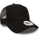 czapka-trucker-czarna-z-czarnym-logo-clean-a-frame-new-york-yankees-mlb-new-era