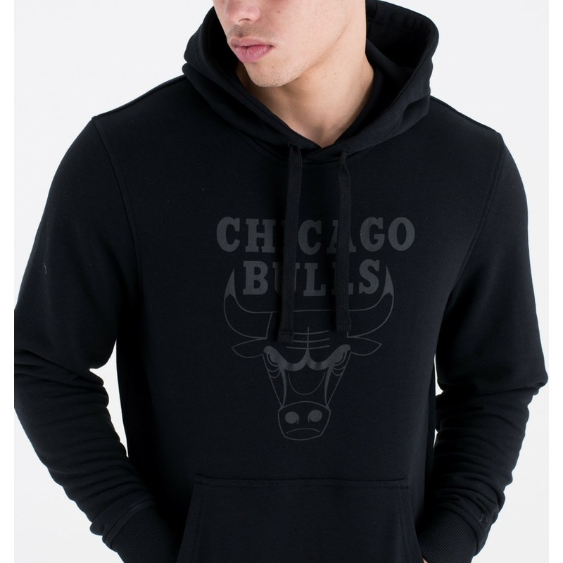 sweat-a-capuche-noir-avec-logo-noir-pullover-hoody-chicago-bulls-nba-new-era