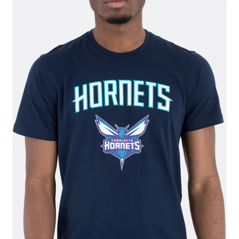 magliette-manica-corta-blu-marino-de-dei-charlotte-hornets-nba-di-new-era