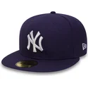 cappellino-piatto-viola-aderente-59fifty-essential-dei-new-york-yankees-mlb-di-new-era