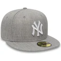 cappello-piatto-grigio-chiuso-59fifty-essential-dei-new-york-yankees-mlb-di-new-era