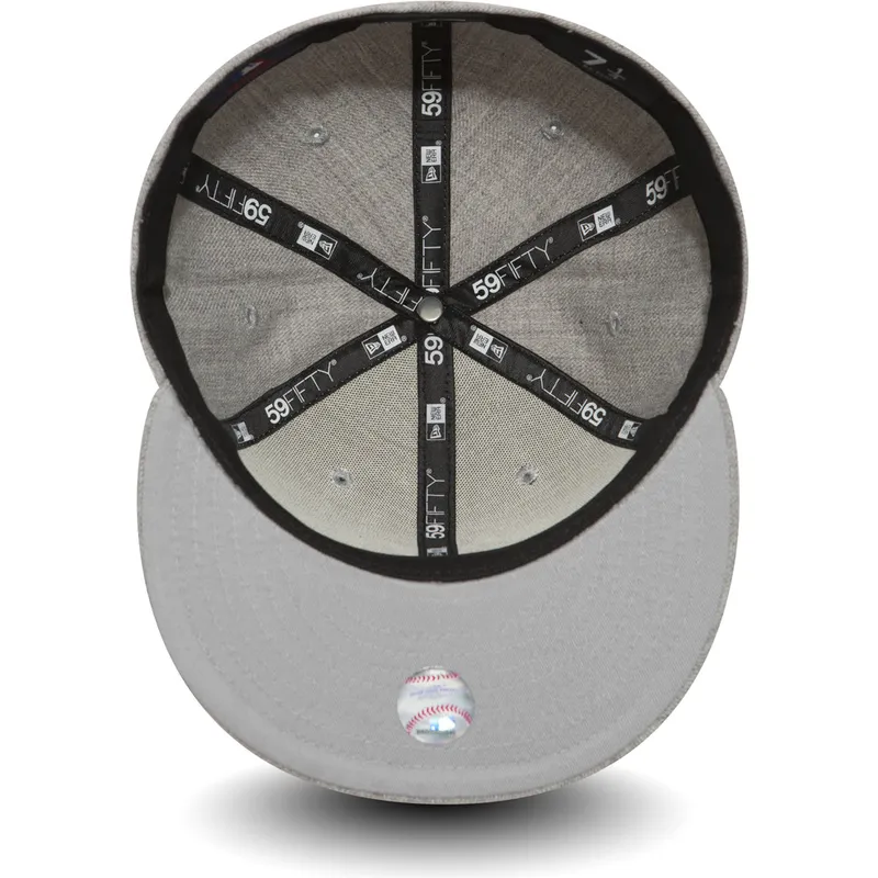 cappello-piatto-grigio-regolabile-59fifty-essential-dei-new-york-yankees-mlb-di-new-era
