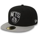 cappello-piatto-nero-aderente-59fifty-essential-dei-brooklyn-nets-nba-di-new-era
