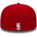 cappello-piatto-rosso-chiuso-59fifty-essential-dei-chicago-bulls-nba-di-new-era