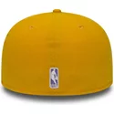 cappellino-visiera-piatta-giallo-aderente-59fifty-essential-di-los-angeles-lakers-nba-di-new-era
