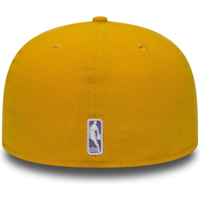 gul-fitted-59fifty-essential-flad-kasket-fra-los-angeles-lakers-nba-af-new-era