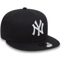 casquette-plate-bleue-marine-snapback-9fifty-essential-new-york-yankees-mlb-new-era