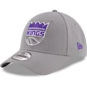 cappelli-curva-grigio-cinghia-regolabile-9forty-the-league-dei-sacramento-kings-nba-di-new-era