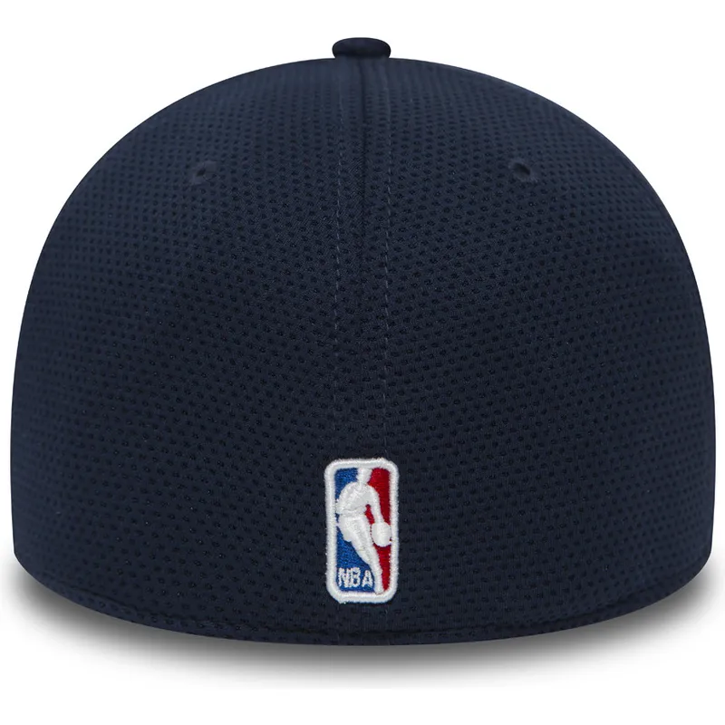 mutzen-gebogen-blau-angepasst-39thirty-sport-mesh-der-cleveland-cavaliers-nba-von-new-era mutzen-gebogen-blau-angepasst-39thirty-sport-mesh-der-cleveland-cavaliers-nba-von-new-era