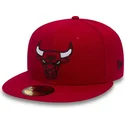 cappelli-piatta-rosso-regolato-59fifty-chain-stitch-dei-chicago-bulls-nba-di-new-era