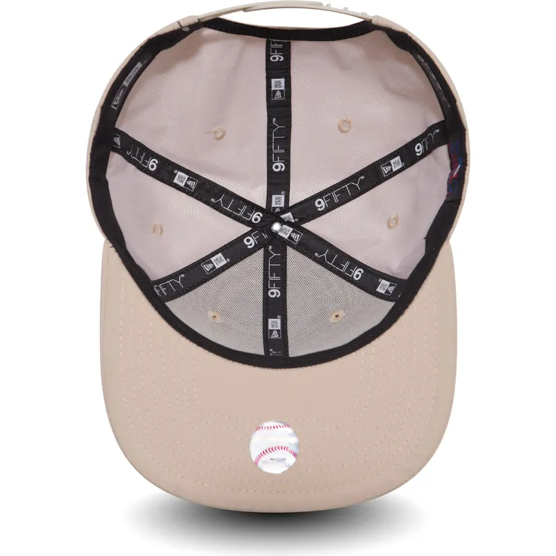cappelli-piatta-rosa-snapback-rosa-9fifty-nano-ripstop-dei-new-york-yankees-mlb-di-new-era