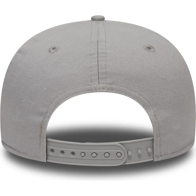 cappelli-piatta-grigio-snapback-9fifty-chain-stitch-dei-toronto-raptors-nba-di-new-era cappelli-piatta-grigio-snapback-9fifty-chain-stitch-dei-toronto-raptors-nba-di-new-era