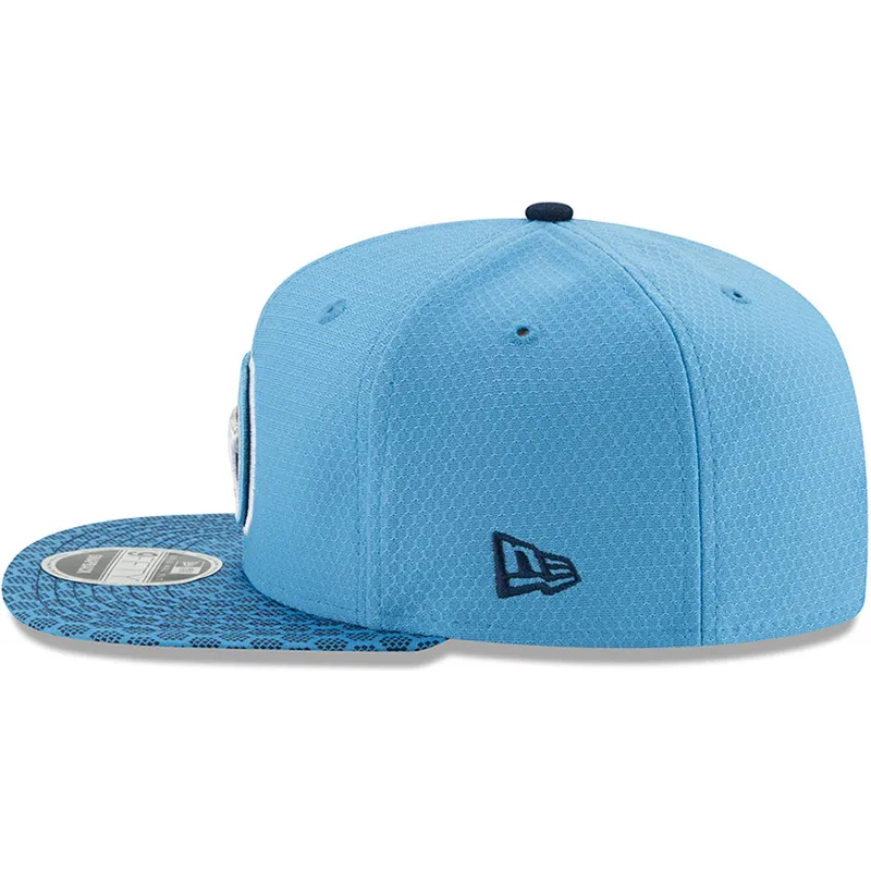 cappelli-piatta-blu-snapback-9fifty-sideline-dei-tennessee-titans-nfl-di-new-era cappelli-piatta-blu-snapback-9fifty-sideline-dei-tennessee-titans-nfl-di-new-era