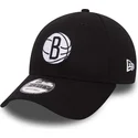 schwarze-verstellbare-9forty-kappe-mit-gebogenem-schirm-brooklyn-nets-nba-new-era-mit-filz-infill