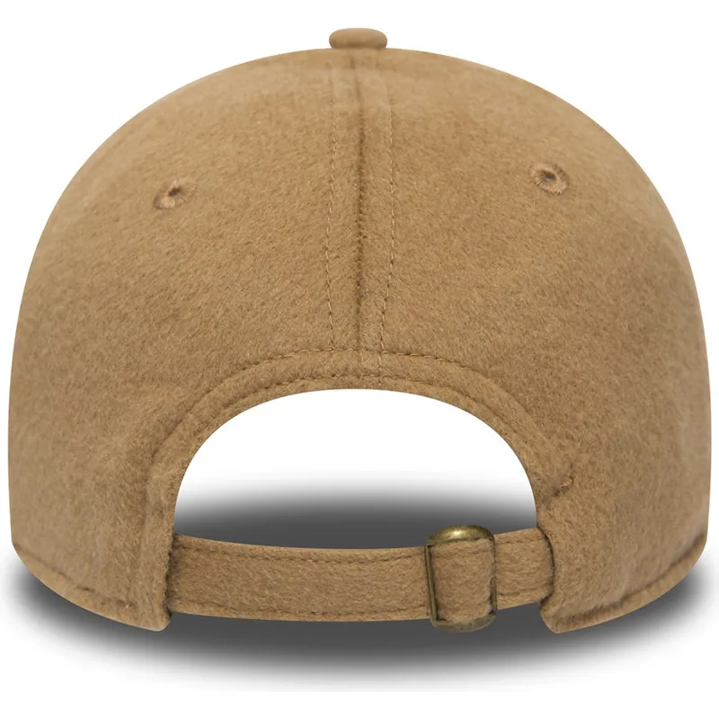 cappelli-curva-marrone-cinghia-regolabile-9forty-di-new-era