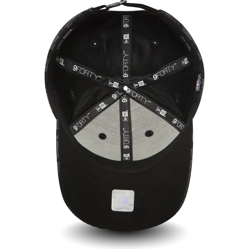 cappelli-curva-nero-cinghia-regolabile-9forty-night-time-reflective-dei-las-vegas-raiders-nfl-di-new-era