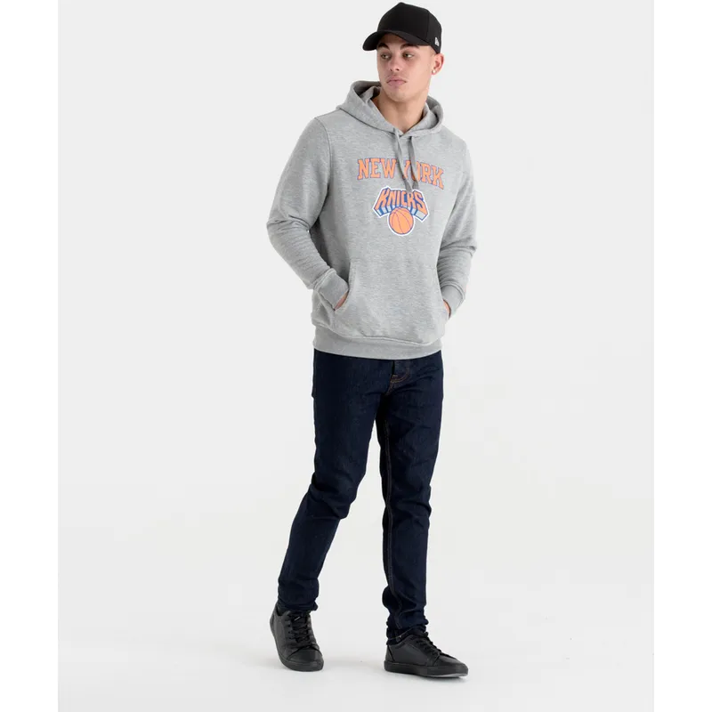 sweatshirt-mit-kapuze-grau-pullover-hoody-der-new-york-knicks-nba-von-new-era sweatshirt-mit-kapuze-grau-pullover-hoody-der-new-york-knicks-nba-von-new-era