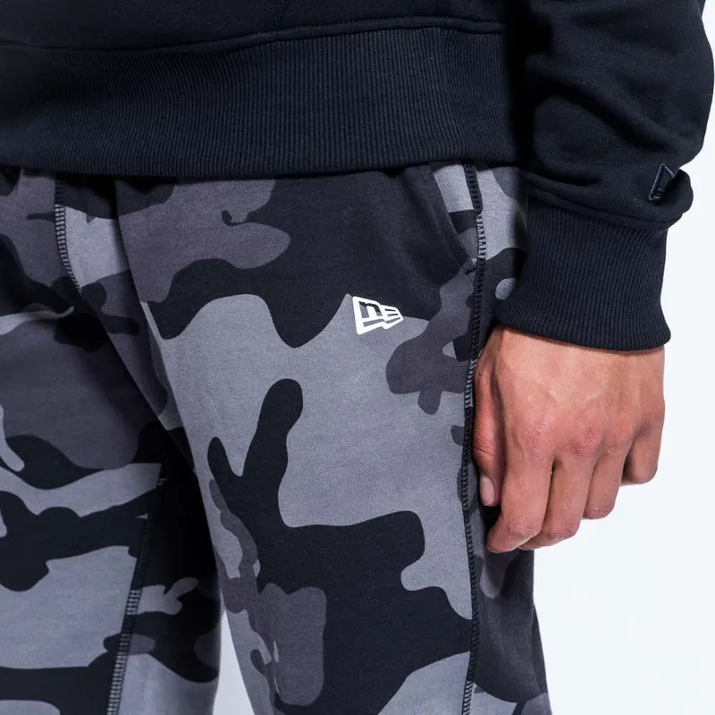 hosen-lange-hose-tarnung-jogger-ntc-der-las-vegas-raiders-nfl-von-new-era hosen-lange-hose-tarnung-jogger-ntc-der-las-vegas-raiders-nfl-von-new-era