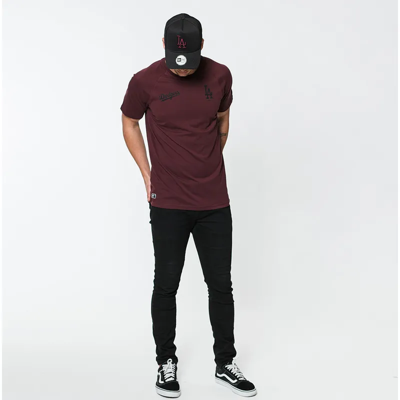 magliette-manica-corta-rosso-granate-tech-series-dei-los-angeles-dodgers-mlb-di-new-era magliette-manica-corta-rosso-granate-tech-series-dei-los-angeles-dodgers-mlb-di-new-era