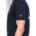 maglietta-maniche-corte-nera-helmet-logo-de-tampa-bay-buccaneers-nfl-de-new-era