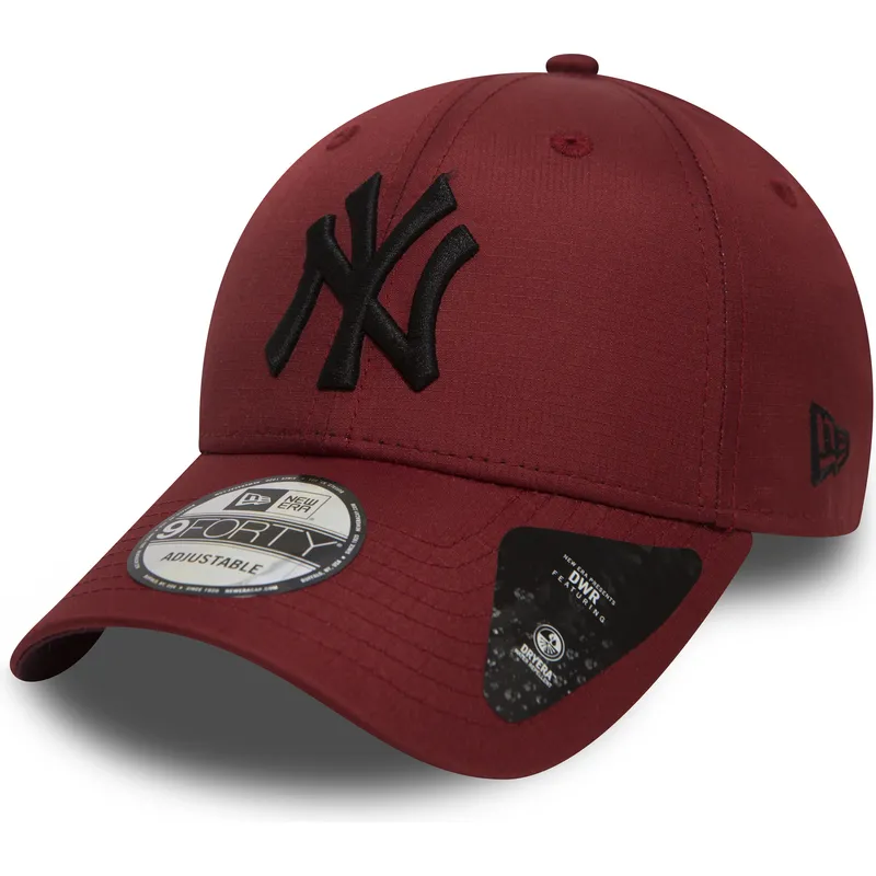 cappelli-curva-rosso-cinghia-regolabile-granate-negro-9forty-ripstop-dei-new-york-yankees-mlb-di-new-era