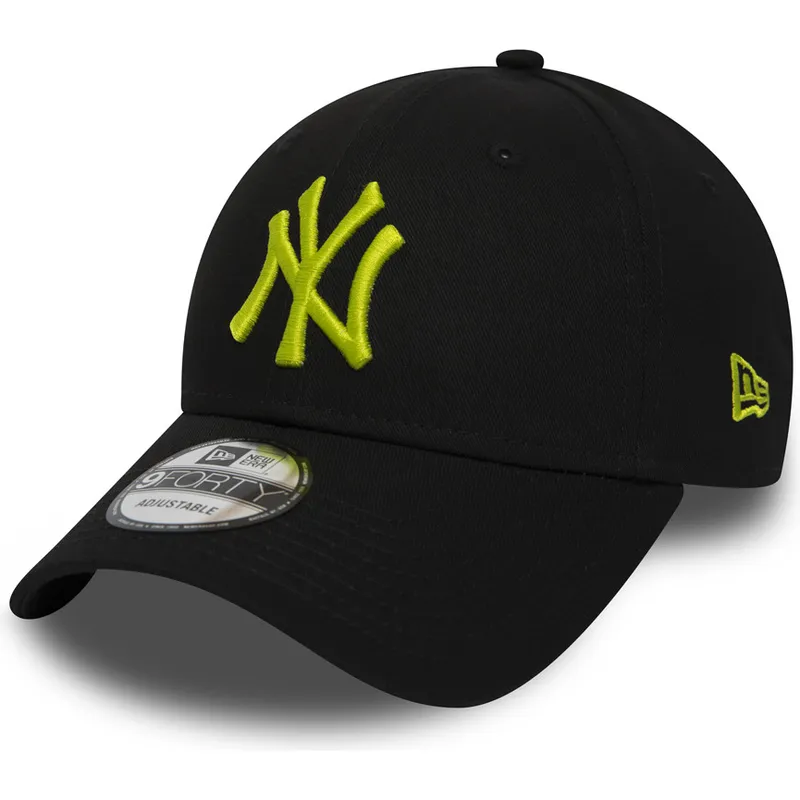 cappelli-curva-nero-cinghia-regolabile-9forty-essential-dei-new-york-yankees-mlb-di-new-era cappelli-curva-nero-cinghia-regolabile-9forty-essential-dei-new-york-yankees-mlb-di-new-era