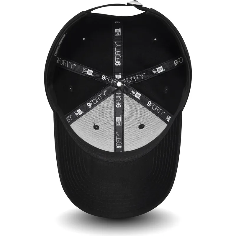 cappelli-curva-nero-cinghia-regolabile-9forty-di-new-era