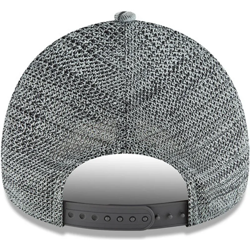 cappelli-curva-grigio-snapback-ajustable-negro-9forty-engineered-fit-dei-new-york-yankees-mlb-di-new-era cappelli-curva-grigio-snapback-ajustable-negro-9forty-engineered-fit-dei-new-york-yankees-mlb-di-new-era