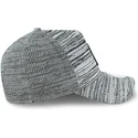 cappello-grigio-a-visiera-curva-regolabile-con-logo-nero-9forty-engineered-fit-dei-new-york-yankees-mlb-di-new-era