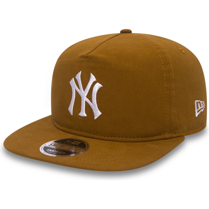 Cappellino visiera piatta marrone snapback 9FIFTY A Frame Lightweight di New  York Yankees MLB di New Era: Caphunters.ch