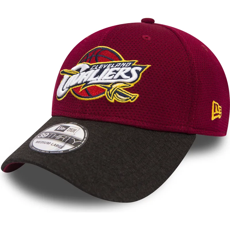 new-era-curved-brim-39thirty-shadow-tech-cleveland-cavaliers-nba-fitted-cap-rot-mit-schwarzem-schirm