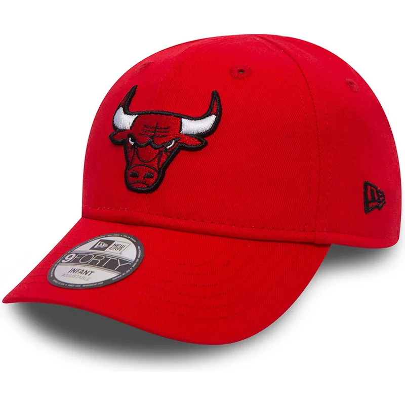 mutzen-gebogen-rot-verstellbares-band-fur-kinder-9forty-essential-der-chicago-bulls-nba-von-new-era