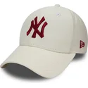 cappellino-bianco-a-visiera-curva-snapback-con-logo-bordeaux-9fifty-nylon-pre-curved-fit-dei-new-york-yankees-mlb-di-new-era
