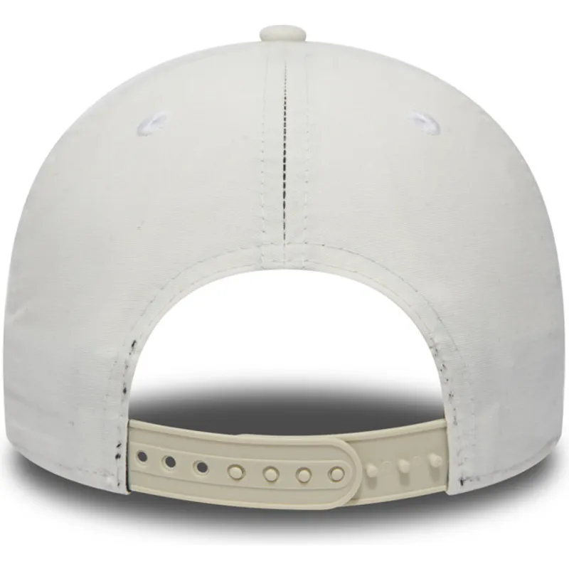 mutzen-gebogen-weiss-snapback-granate-9fifty-nylon-pre-curved-fit-der-new-york-yankees-mlb-von-new-era