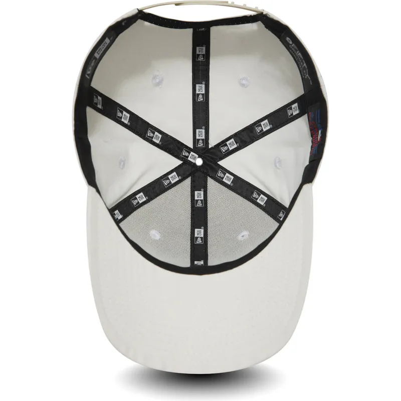 mutzen-gebogen-weiss-snapback-granate-9fifty-nylon-pre-curved-fit-der-new-york-yankees-mlb-von-new-era