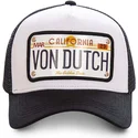 cappellino-trucker-bianco-e-nero-con-targa-california-cal1-di-von-dutch