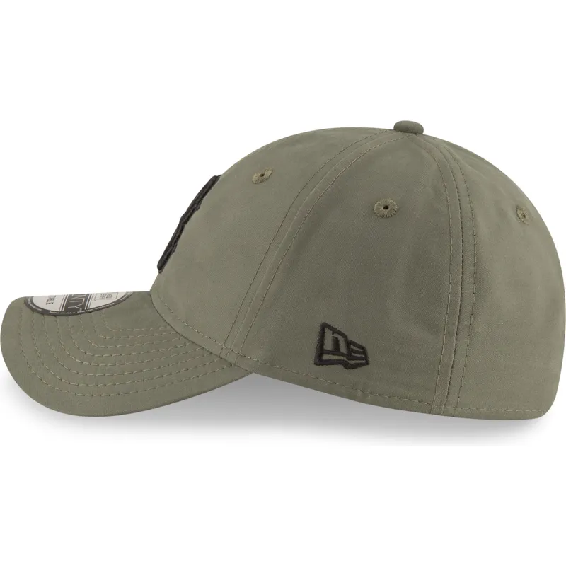 cappelli-curva-verde-cinghia-regolabile-9twenty-nylon-packable-dei-boston-red-sox-mlb-di-new-era cappelli-curva-verde-cinghia-regolabile-9twenty-nylon-packable-dei-boston-red-sox-mlb-di-new-era