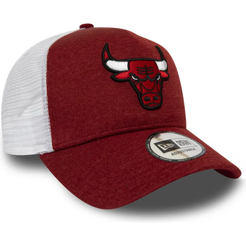 cappelli-curva-rosso-cinghia-regolabile-trucker-shadow-tech-a-frame-dei-chicago-bulls-nba-di-new-era