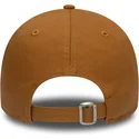 cappellino-curvo-marrone-grano-regolabile-9forty-league-essential-dei-new-york-yankees-mlb-di-new-era