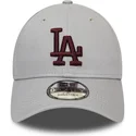 mutzen-gebogen-grau-verstellbares-band-granate-9forty-essential-der-los-angeles-dodgers-mlb-von-new-era