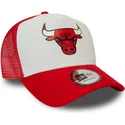 cappellino-trucker-bianco-e-rosso-team-colour-block-a-frame-dei-chicago-bulls-nba-di-new-era