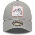 cappellino-grigio-curvo-regolabile-9twenty-character-bugs-bunny-looney-tunes-di-new-era