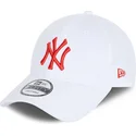 cappellino-bianco-curvo-regolabile-con-logo-rosso-9forty-league-essential-dei-new-york-yankees-mlb-di-new-era