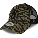 cappellino-trucker-verde-con-logo-nero-9forty-tiger-print-dei-new-york-yankees-mlb-di-new-era