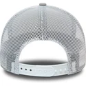 cappellino-trucker-grigio-character-a-frame-bugs-bunny-looney-tunes-di-new-era